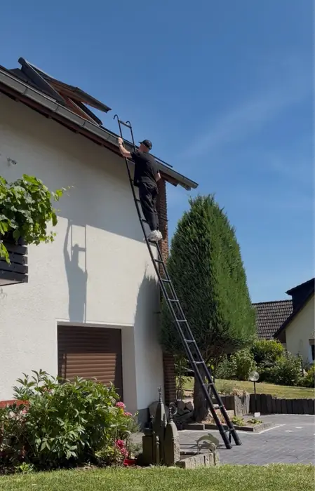 Schonende Fensteröffnung durch Schlüsseldienst Kimmel in Herford